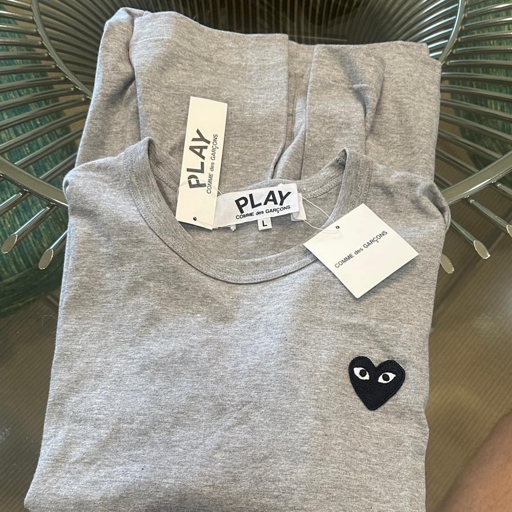 Comme des Garçons PLAY NWT Grey Heart Logo Tee